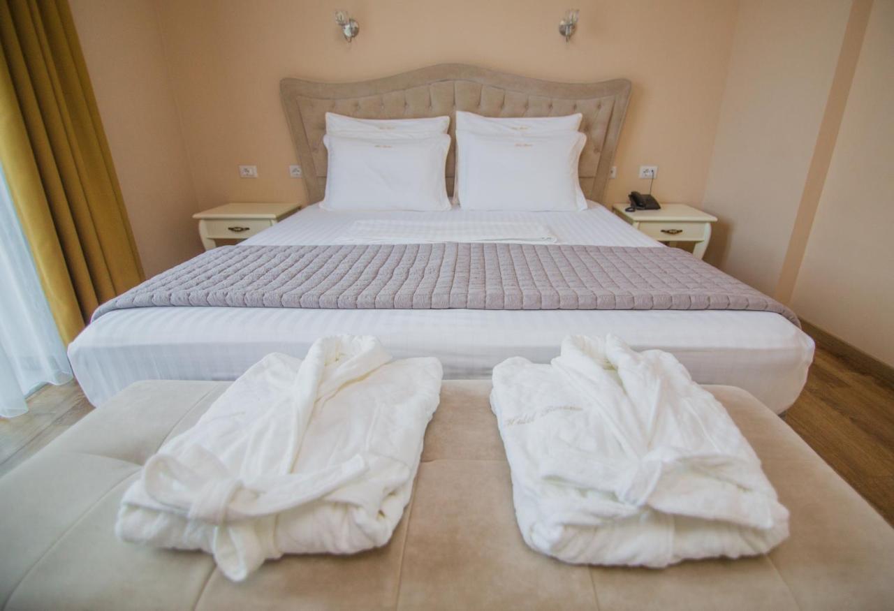 Christi'S Hotel Borova Korce Extérieur photo